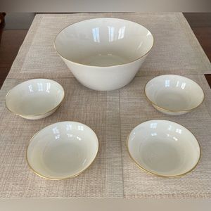 Lenox Special Collection Salad/Serving Bowl Set w/4 bowls, gold edges, new.